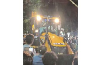 Protests Erupt as Bulldozer Attempts to Remove CPI(M) Book Stall in Jadavpur During Durga Puja