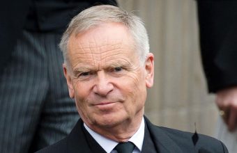 Renowned Author and Politician Jeffrey Archer Passes Away at 86