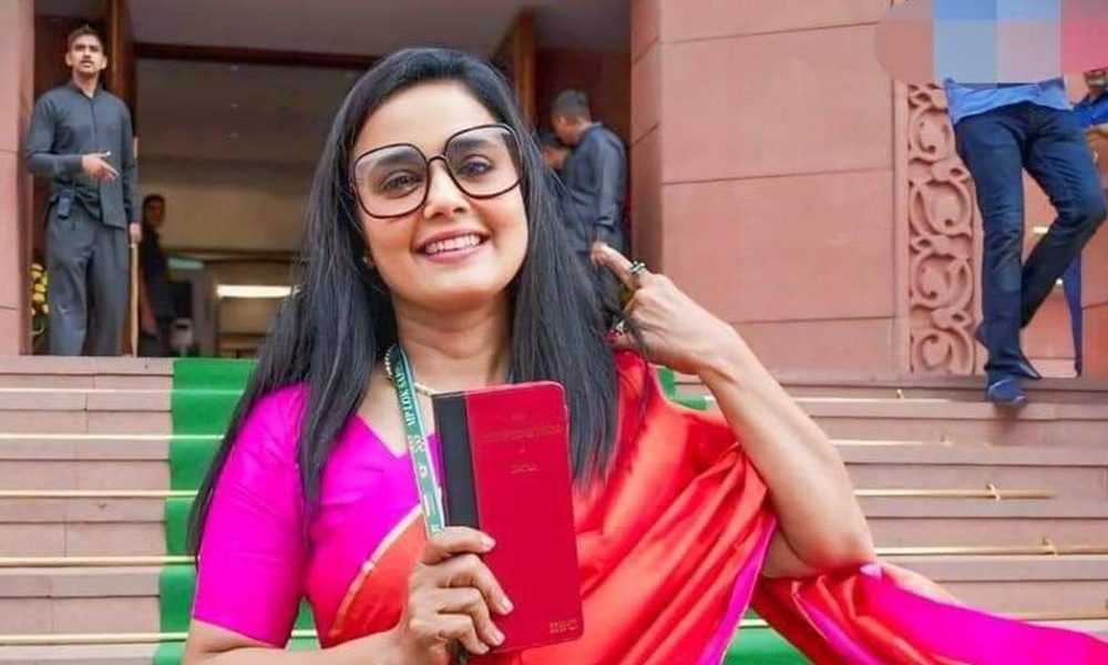 Supreme Court Seeks West Bengal Government's Response to Mahua Moitra's Plea for Security in Krishnanagar