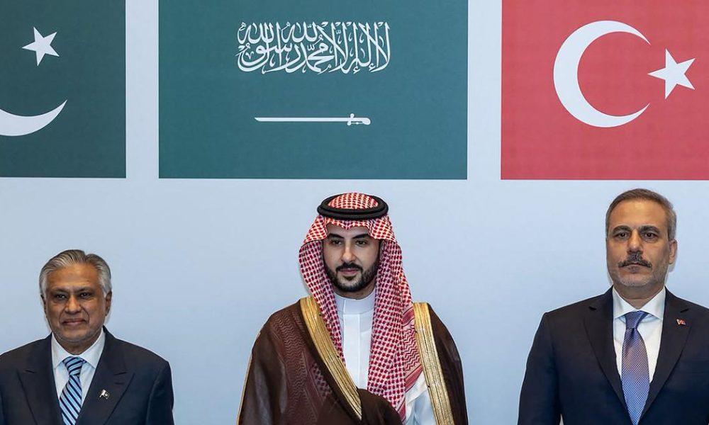 Turkey and Pakistan to Assist Saudi Arabia Amid Houthi Threats but Will Avoid Direct Combat